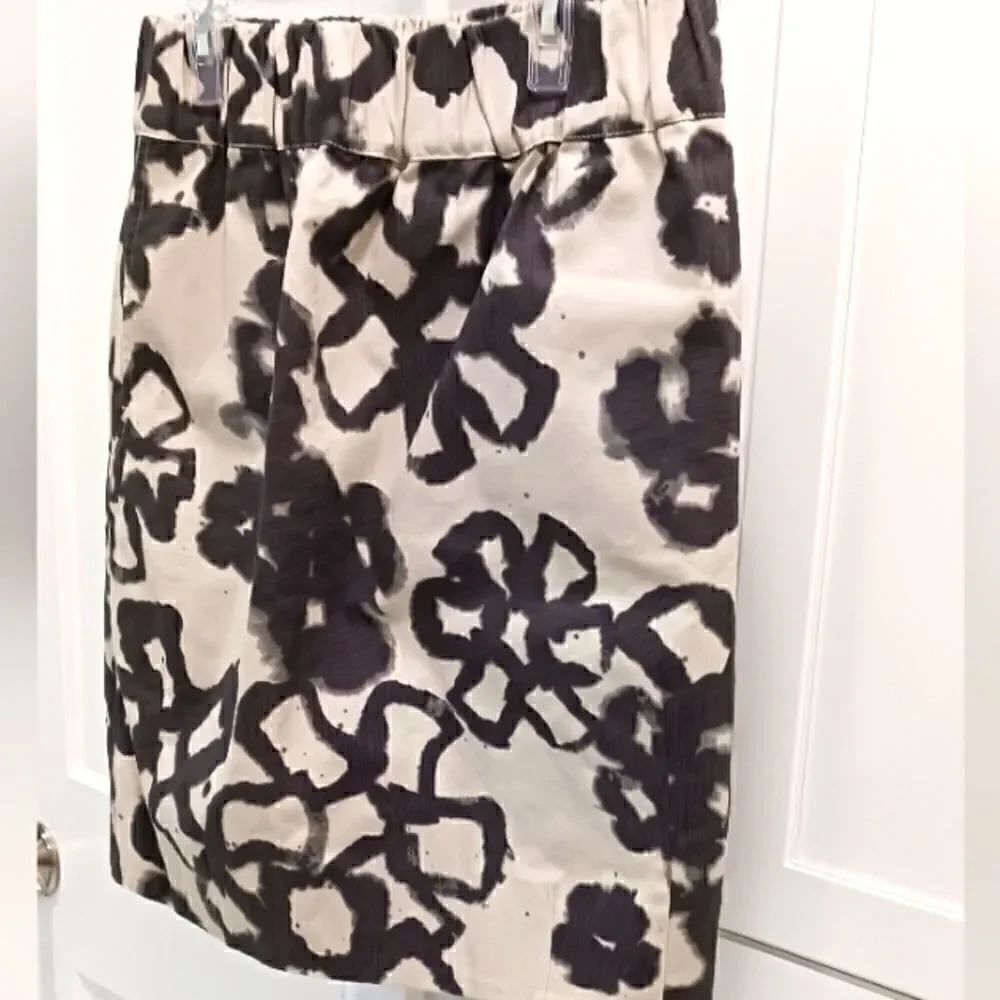 Simply Vera Wang Floral Skirt with Pockets Ivory and Grey